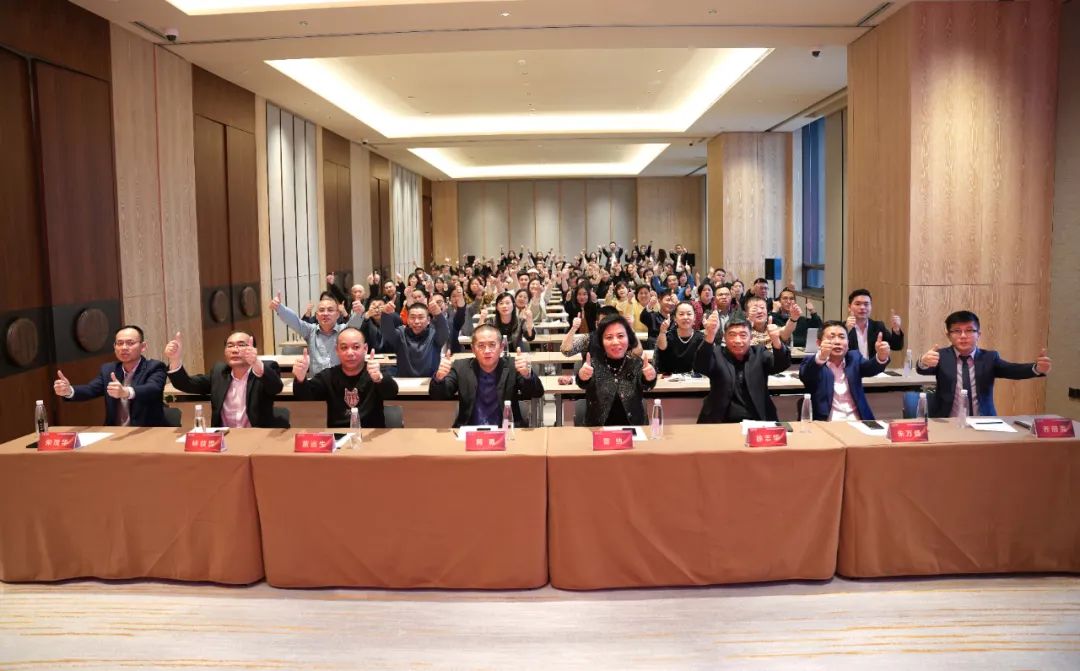 新征程 新跨越 | 2023年鑫諾家具集團(tuán)戰(zhàn)略發(fā)布會(huì)成功舉行